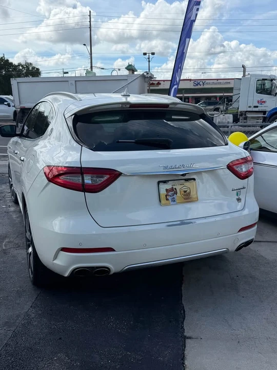 2017 Maserati Levante - Image 2 of 2