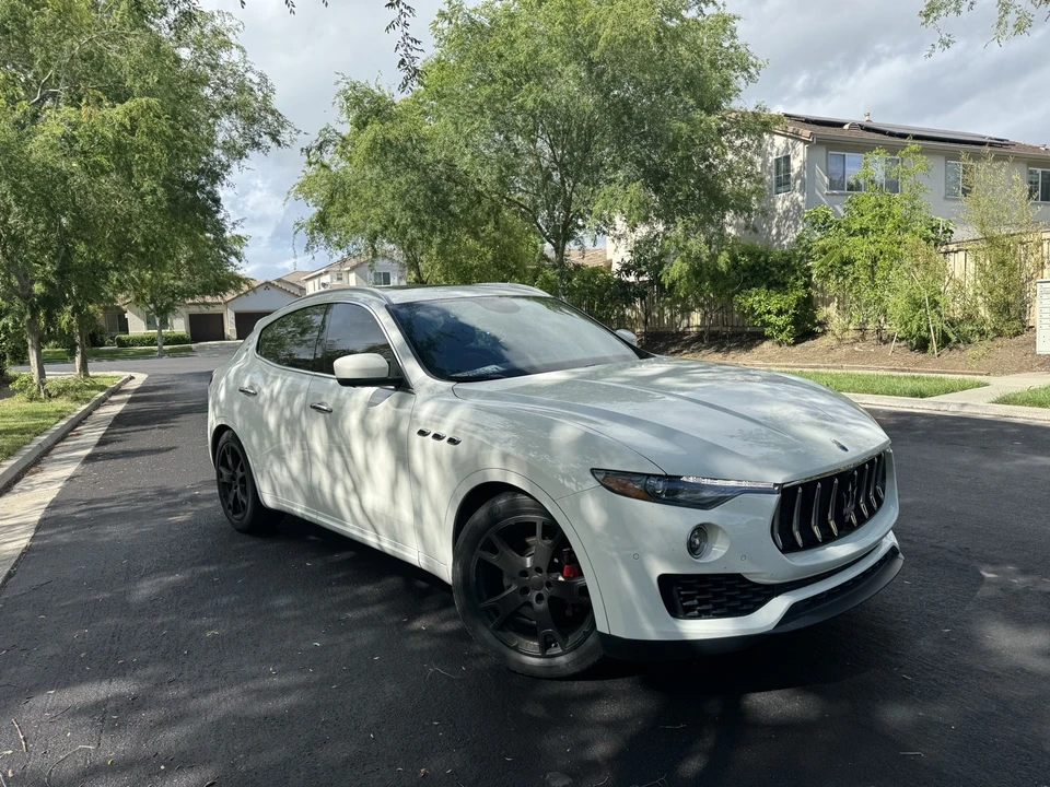 2017 Maserati Levante - Image 5 of 10