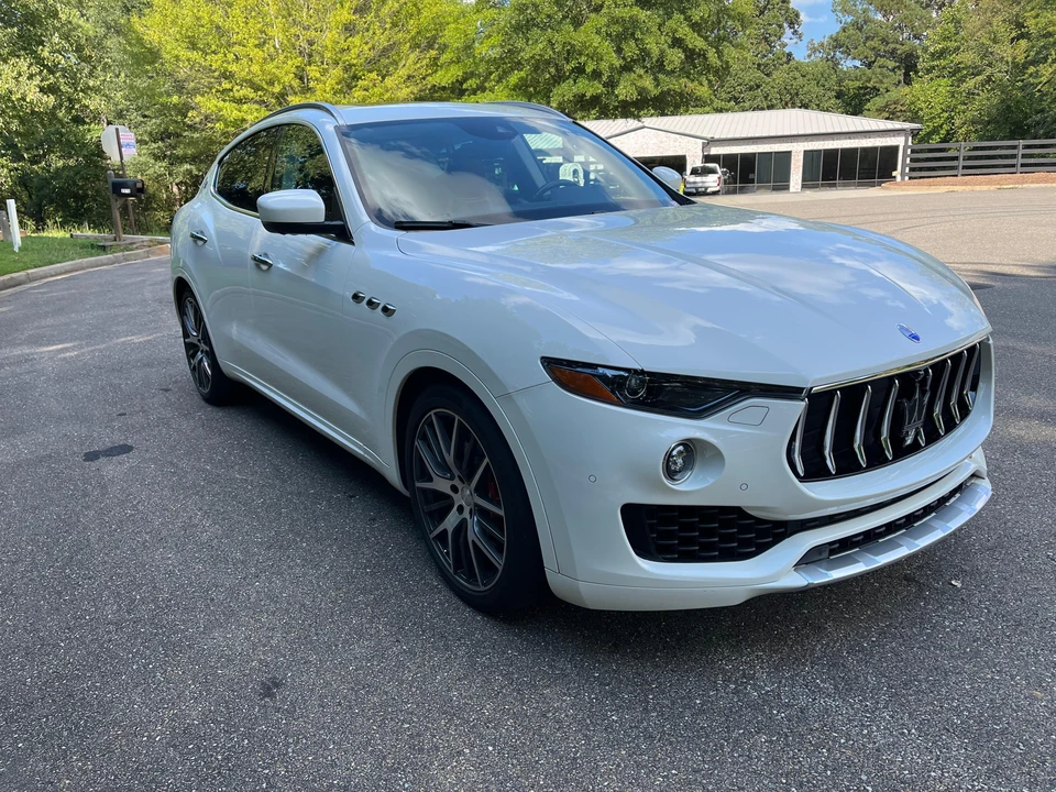 2017 Maserati Levante - Image 18 of 31