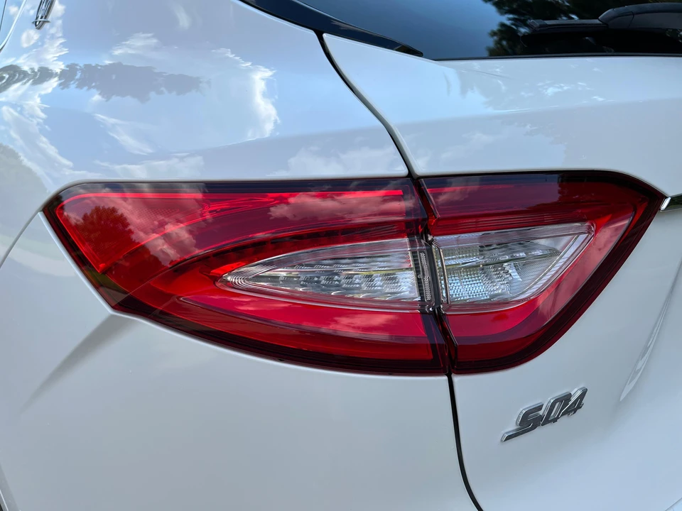 2017 Maserati Levante - Image 27 of 31