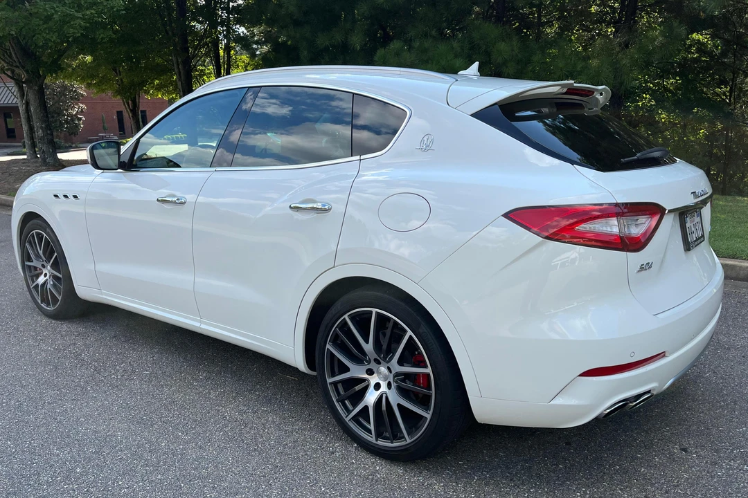 2017 Maserati Levante - Image 4 of 31