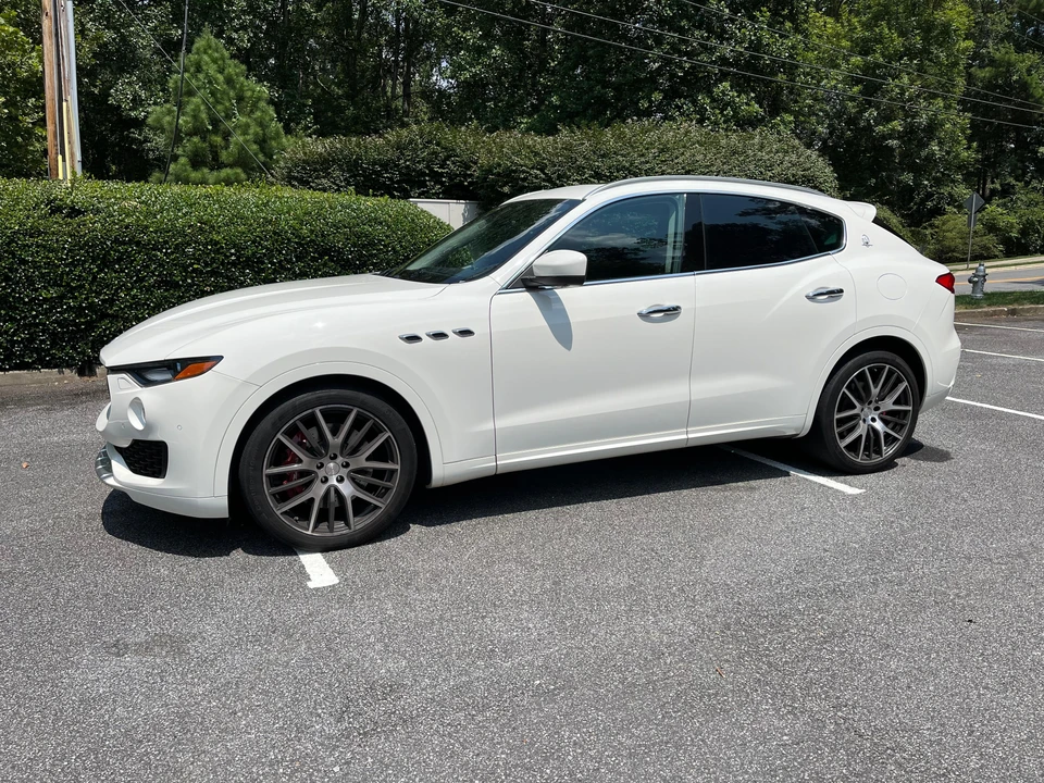 2017 Maserati Levante - Image 9 of 31