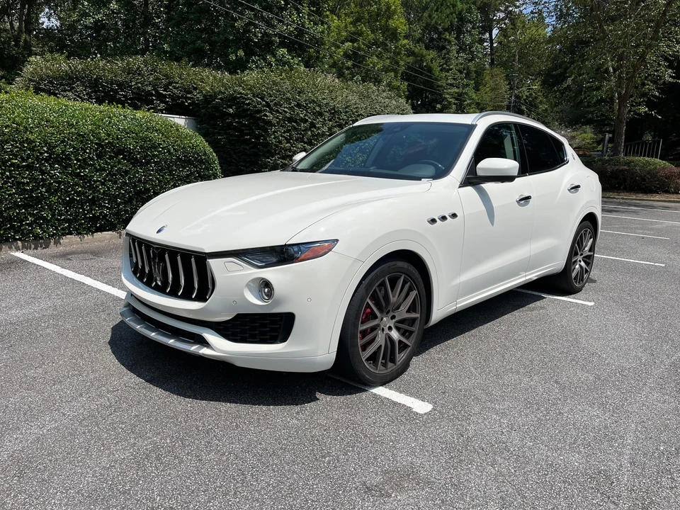 2017 Maserati Levante - Image 8 of 31