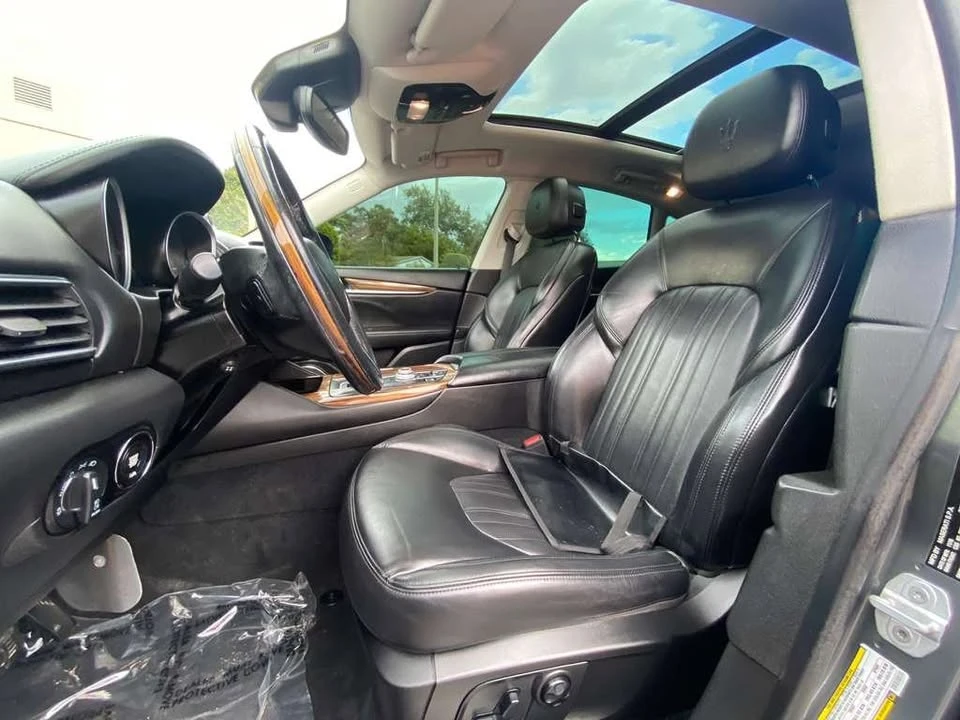 2017 Maserati Levante - Image 7 of 8