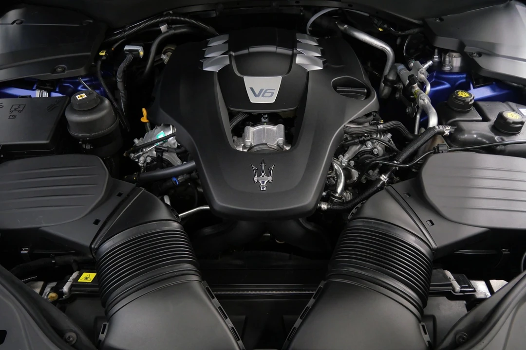 2017 Maserati Levante - Image 12 of 21