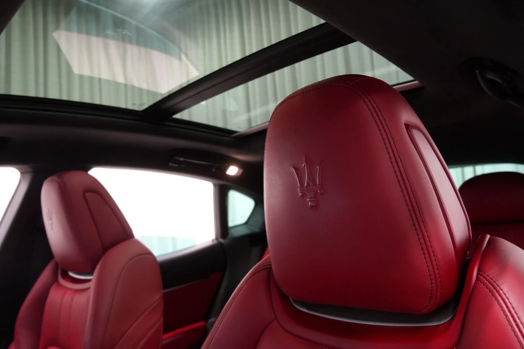 2017 Maserati Levante - Image 17 of 21