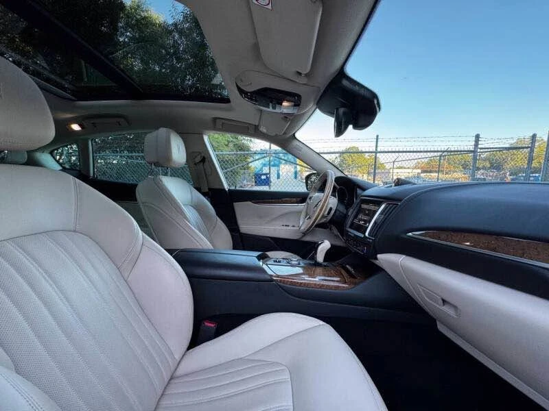 2017 Maserati Levante - Image 12 of 18
