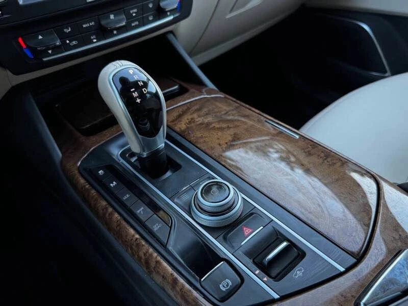 2017 Maserati Levante - Image 18 of 18