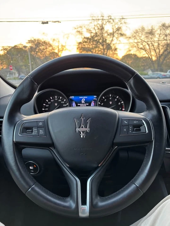 2017 Maserati Levante - Image 8 of 16