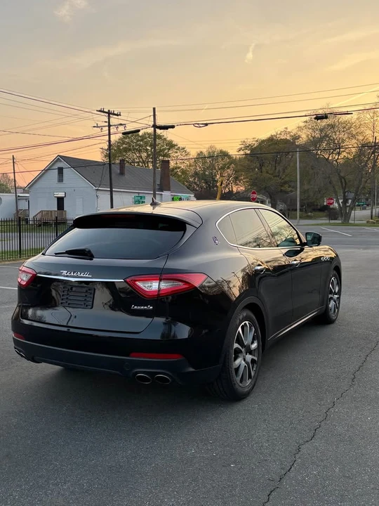 2017 Maserati Levante - Image 4 of 16