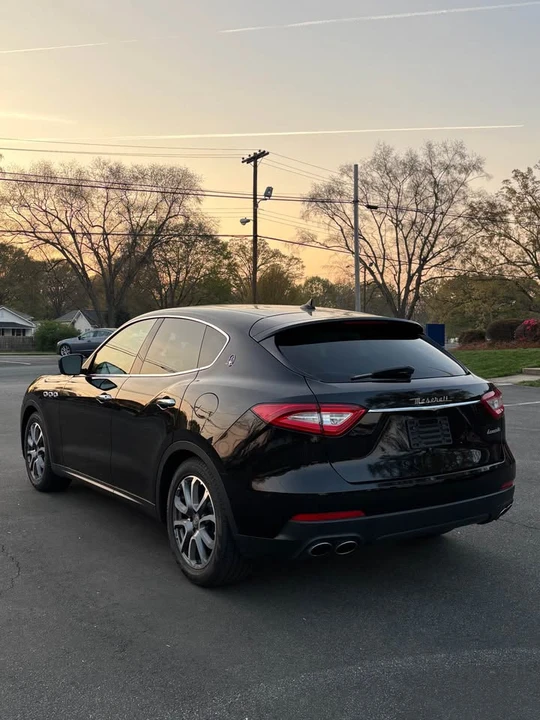 2017 Maserati Levante - Image 6 of 16