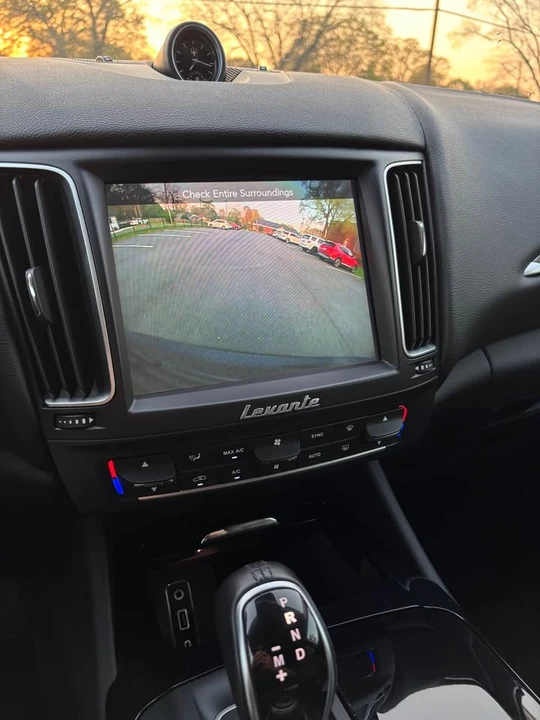 2017 Maserati Levante - Image 11 of 16