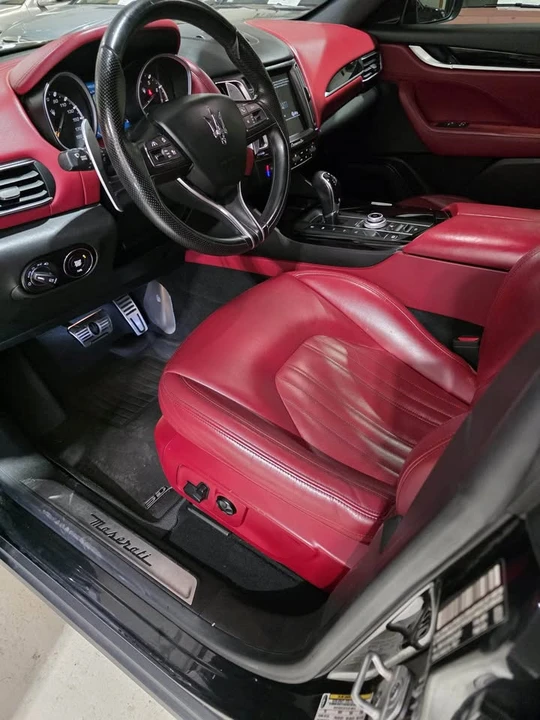 2017 Maserati Levante - Image 11 of 18