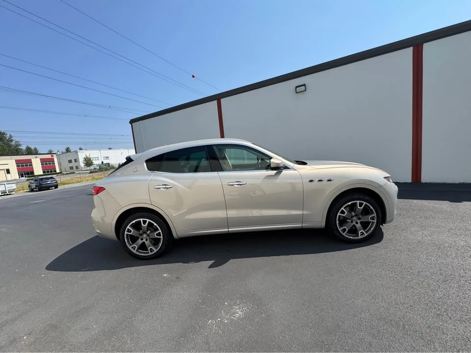 2017 Maserati Levante - Image 4 of 19