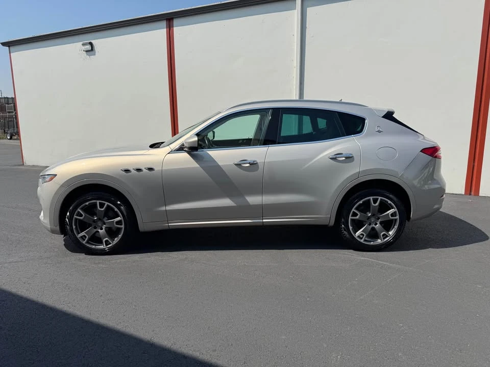 2017 Maserati Levante - Image 8 of 19