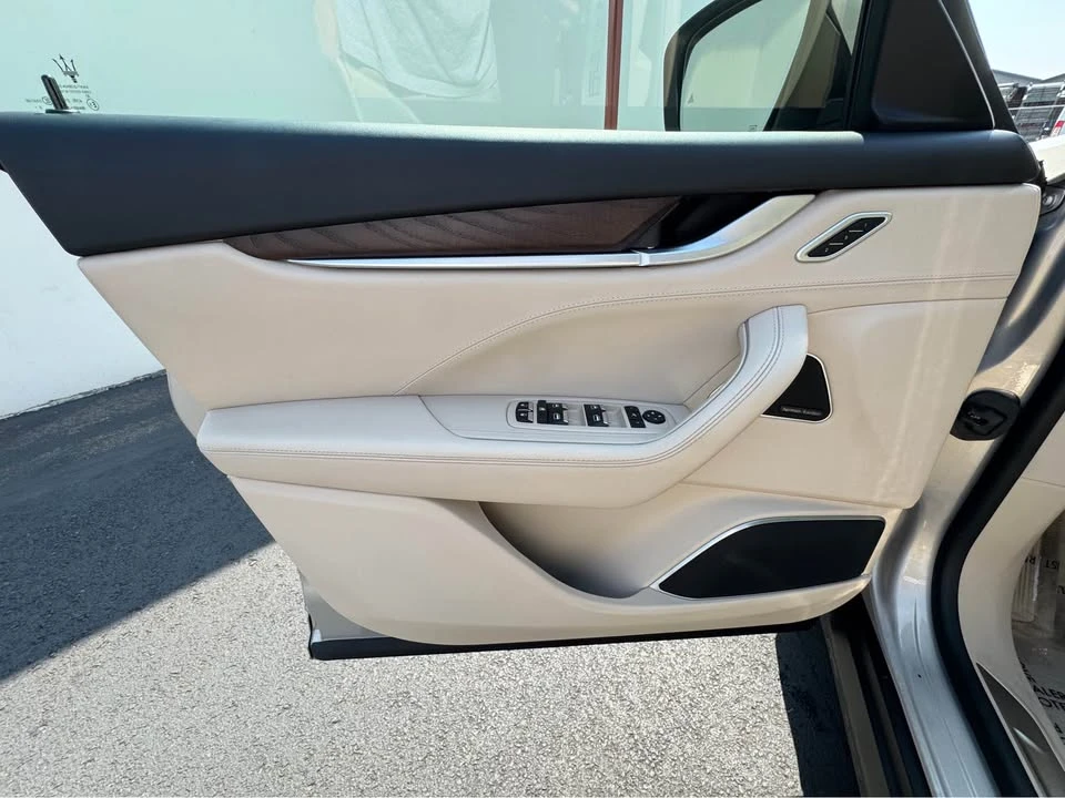 2017 Maserati Levante - Image 10 of 19