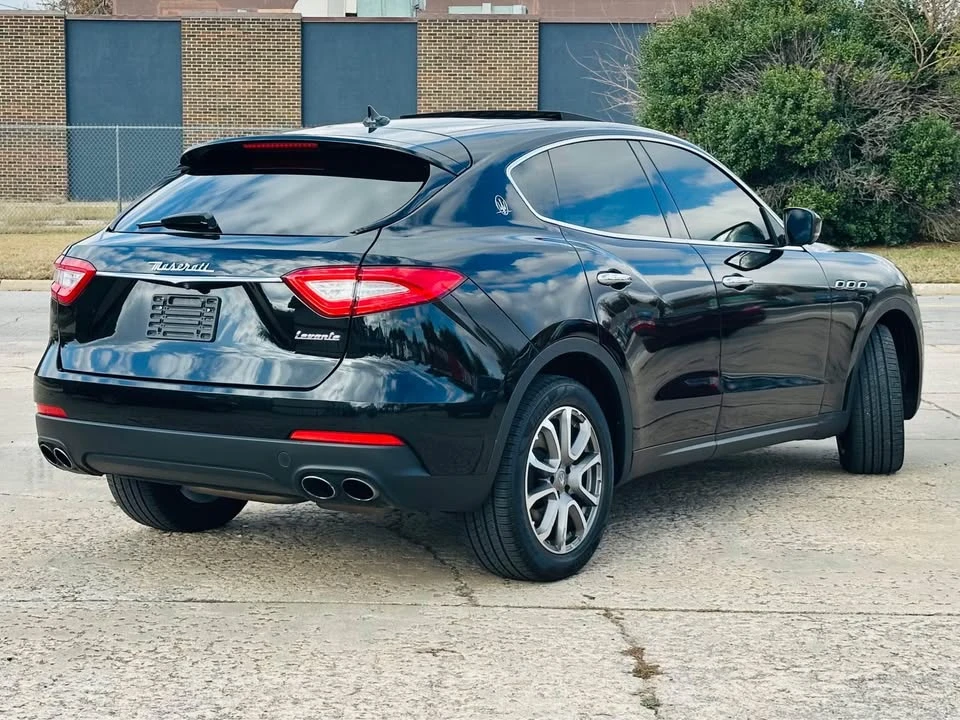 2017 Maserati Levante - Image 7 of 20