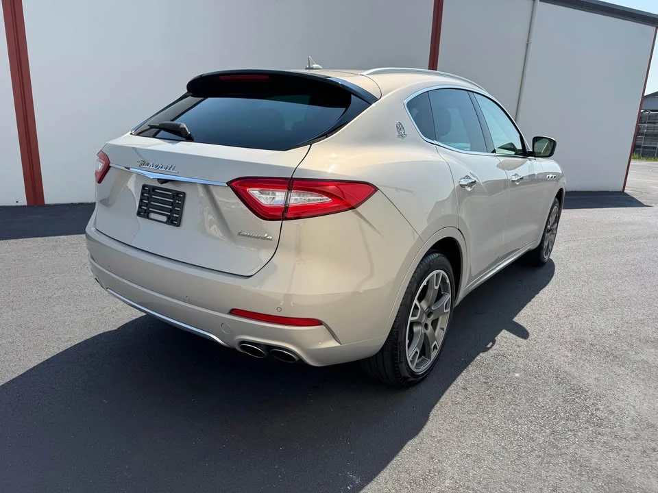 2017 Maserati Levante - Image 5 of 19