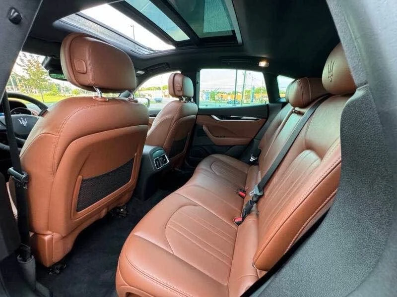 2017 Maserati Levante - Image 14 of 18