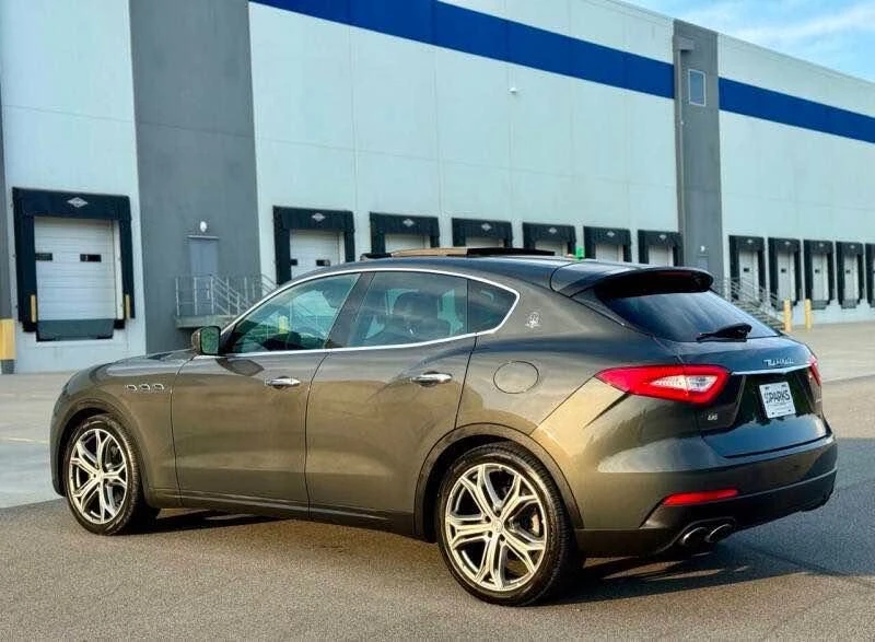 2017 Maserati Levante - Image 8 of 18