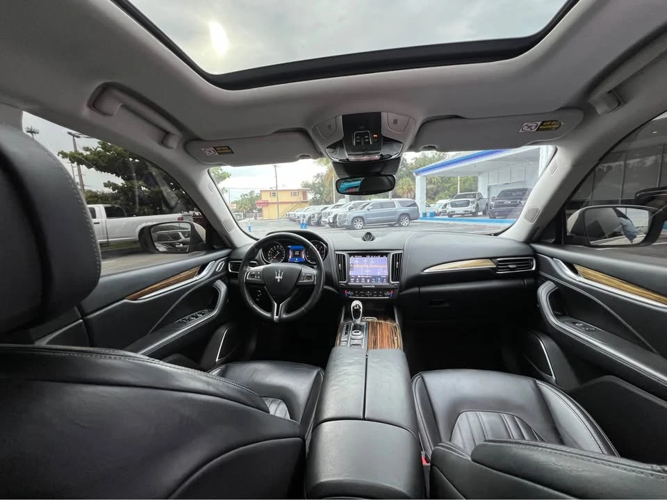 2017 Maserati Levante - Image 8 of 14