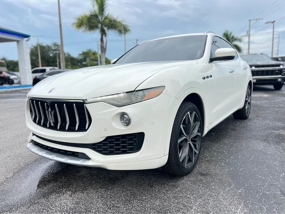 2017 Maserati Levante - Image 7 of 14
