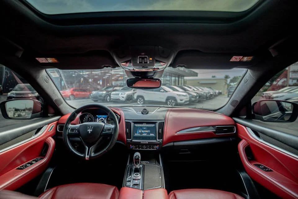 2017 Maserati Levante - Image 6 of 12