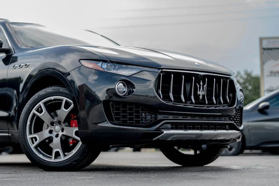 2017 Maserati Levante - Image 2 of 12