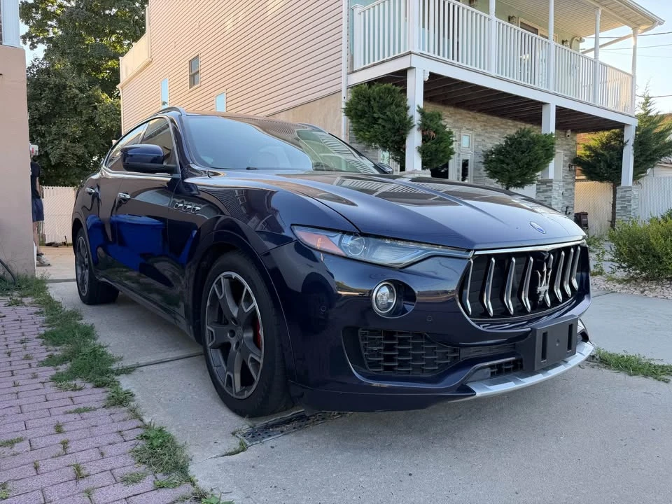 2017 Maserati Levante - Image 3 of 12