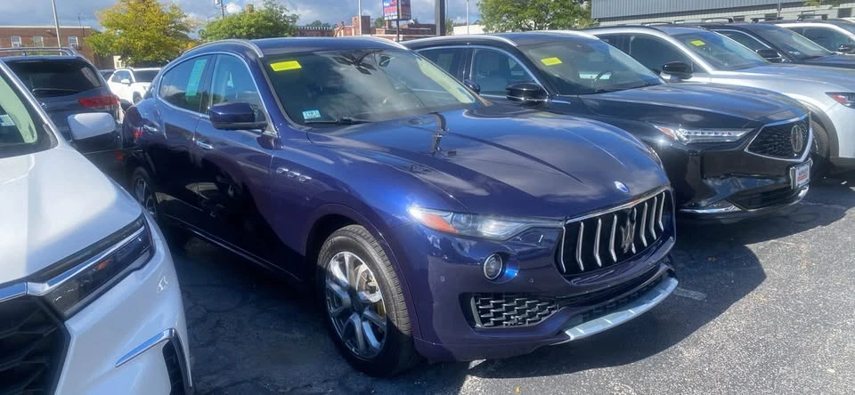 2017 Maserati Levante - Image 3 of 7
