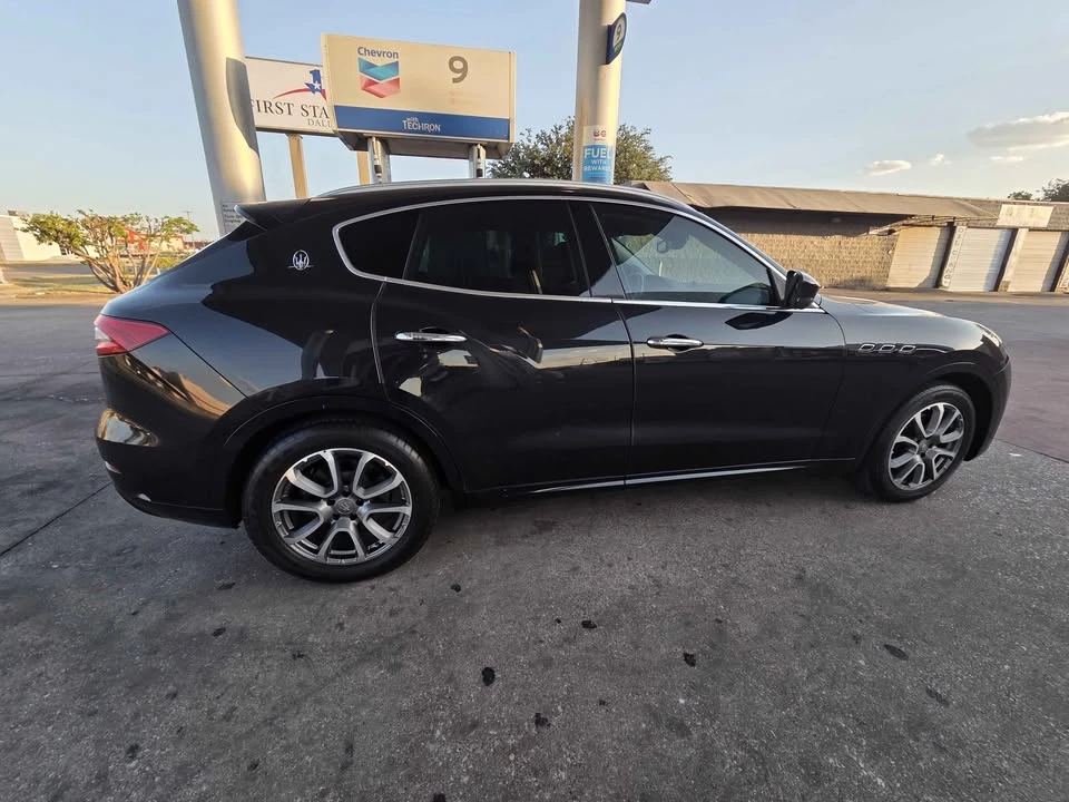2017 Maserati Levante - Image 3 of 17