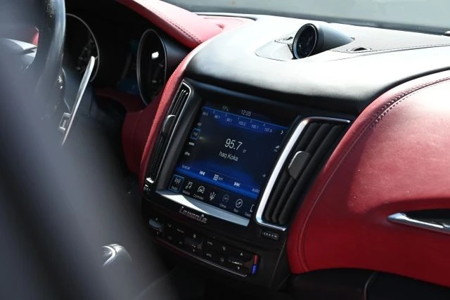2017 Maserati Levante - Image 16 of 21