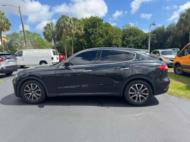 2017 Maserati Levante - Image 8 of 17