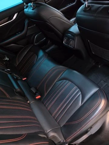 2017 Maserati Levante - Image 17 of 31