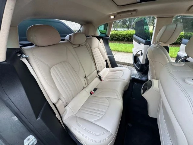 2017 Maserati Levante - Image 10 of 11