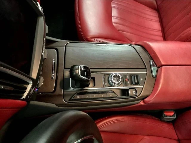 2017 Maserati Levante - Image 24 of 31