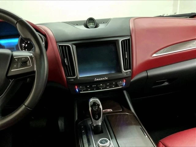 2017 Maserati Levante - Image 23 of 31