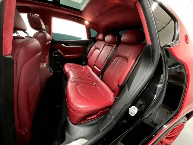 2017 Maserati Levante - Image 15 of 31