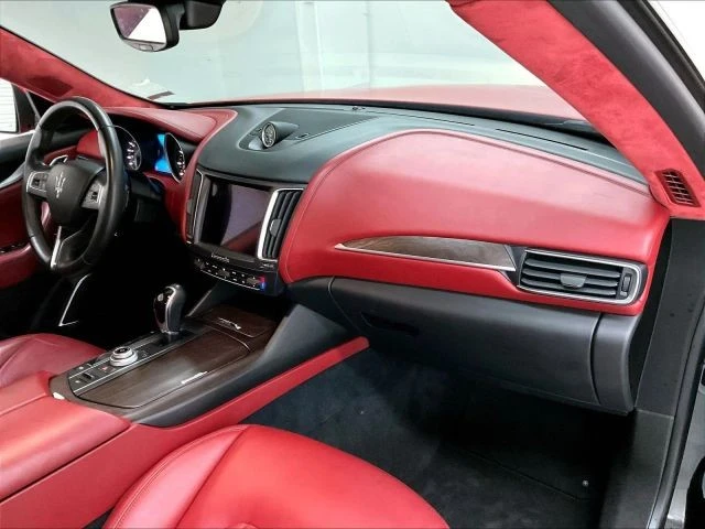 2017 Maserati Levante - Image 12 of 31
