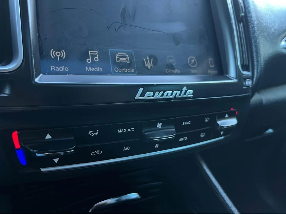 2017 Maserati Levante - Image 8 of 18