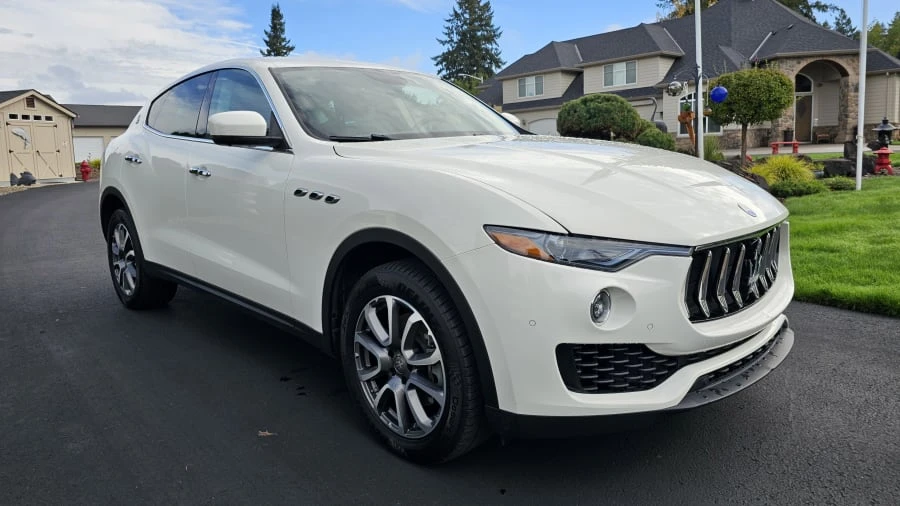 2017 Maserati Levante - Image 5 of 8