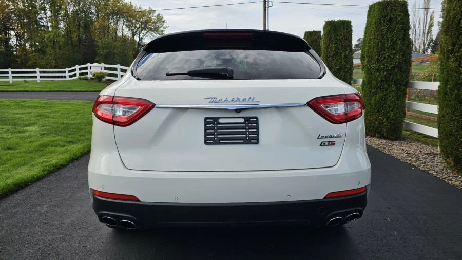 2017 Maserati Levante - Image 4 of 8