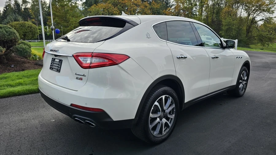 2017 Maserati Levante - Image 2 of 8
