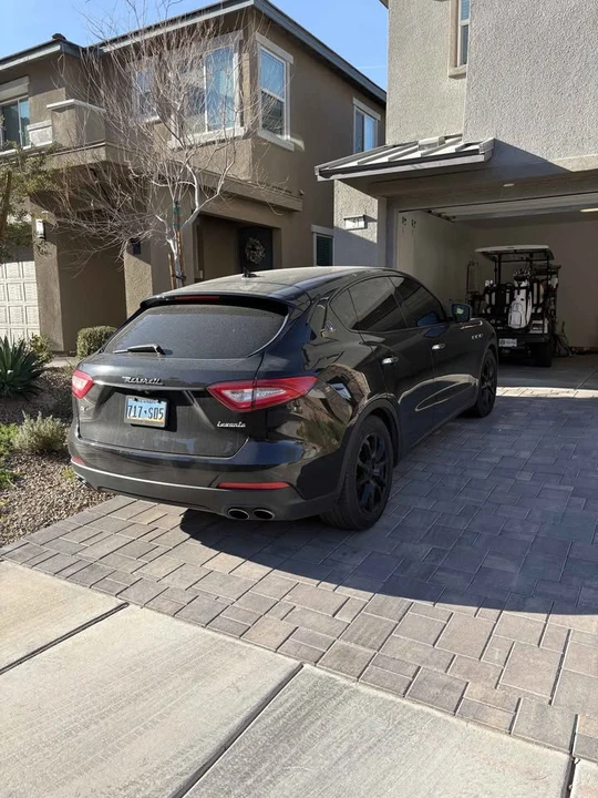 2017 Maserati Levante - Image 4 of 9