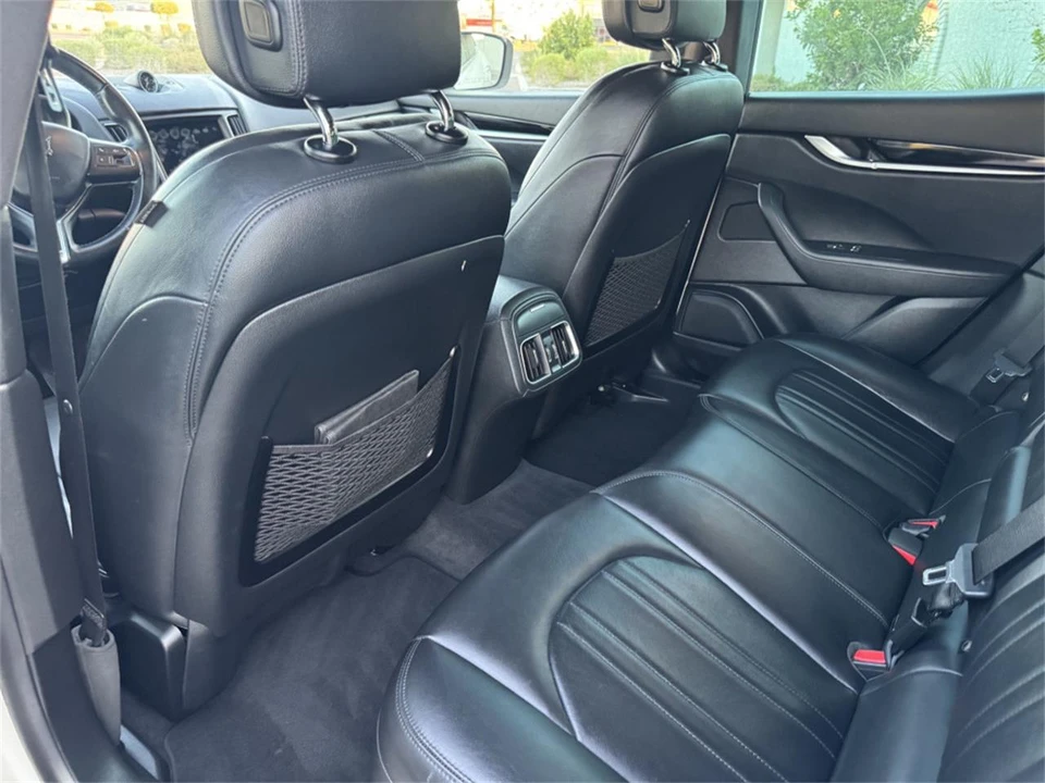 2017 Maserati Levante - Image 7 of 18