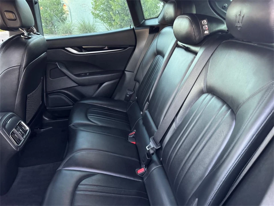 2017 Maserati Levante - Image 8 of 18