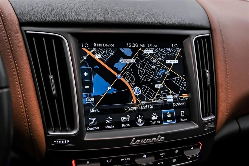 2017 Maserati Levante - Image 27 of 31