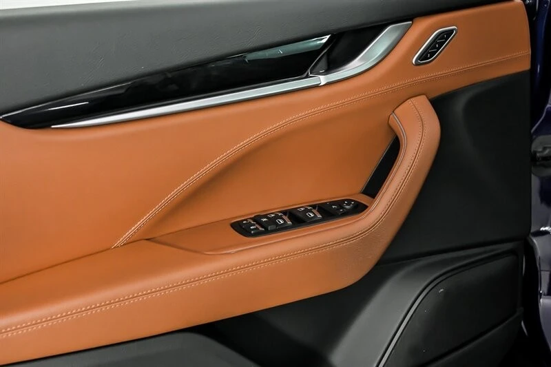 2017 Maserati Levante - Image 13 of 31