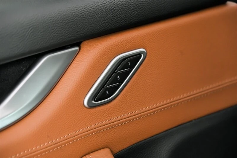 2017 Maserati Levante - Image 14 of 31