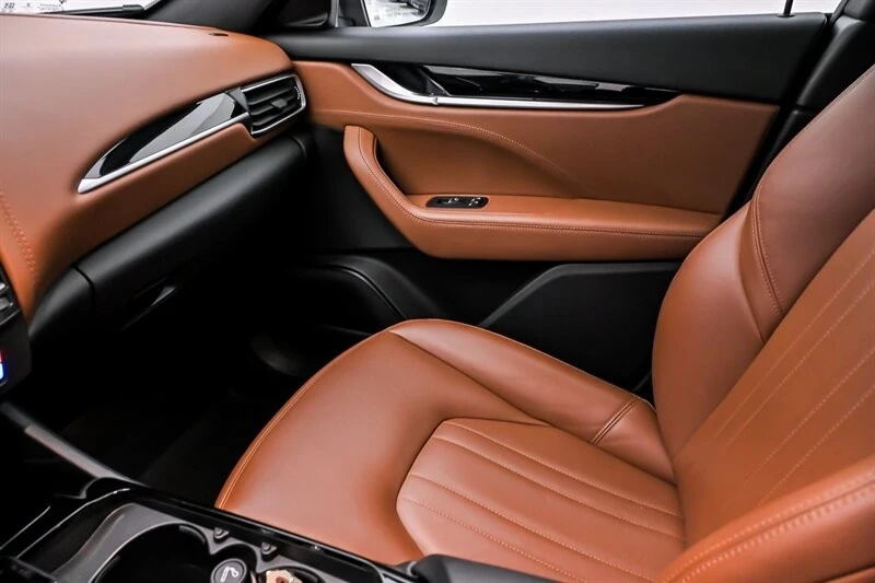 2017 Maserati Levante - Image 31 of 31